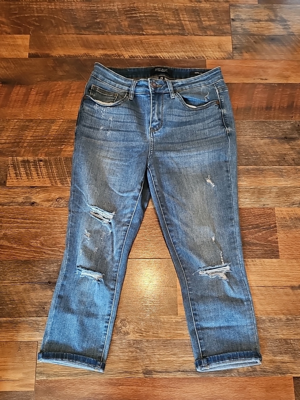 Judy Blue Distressed Dark Blue Ankle Crop Jeans